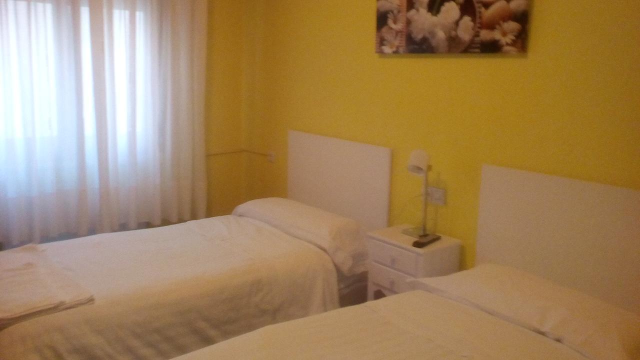 Pension Room Pamplona Eksteriør bilde